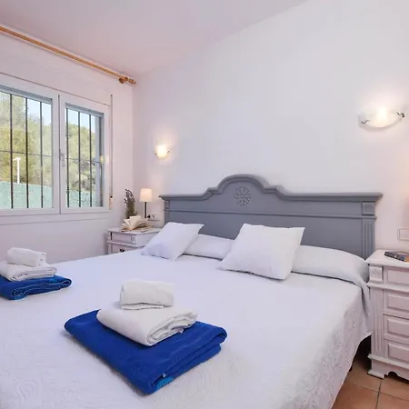 Monte Naranja 17 B Holiday home *